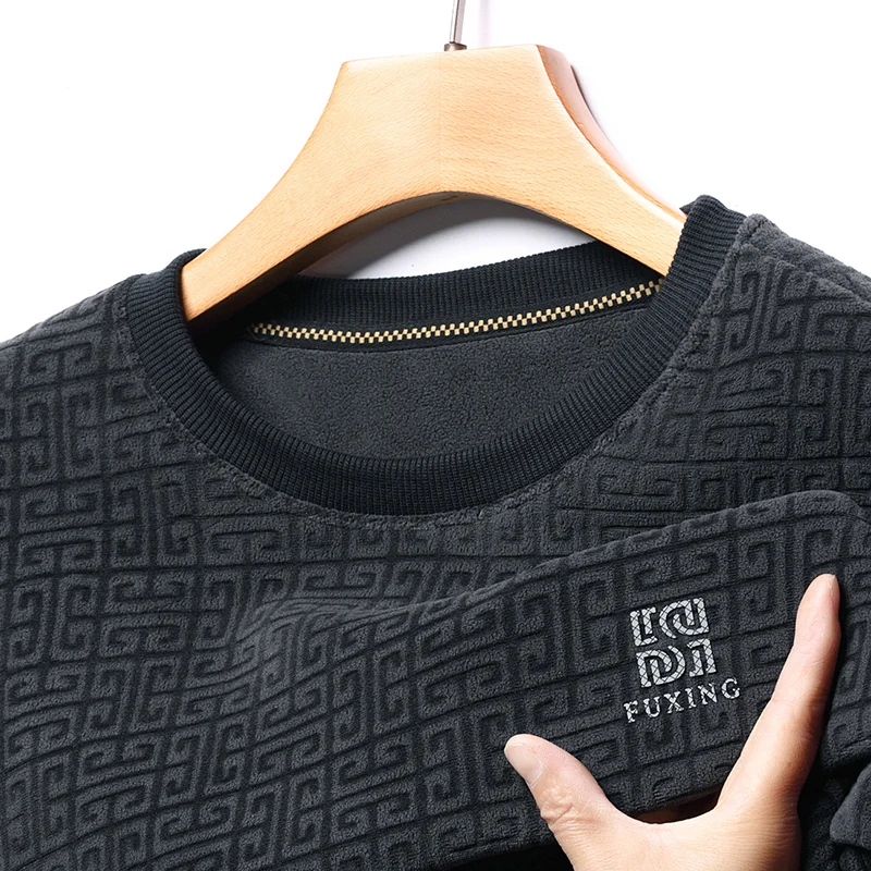

Новый мужской утепленный свитер с принтом, вязаный брендовый мужской трехмерный жаккардовый высококачественный теплый повседневный топ с круглым вырезом, пуловер