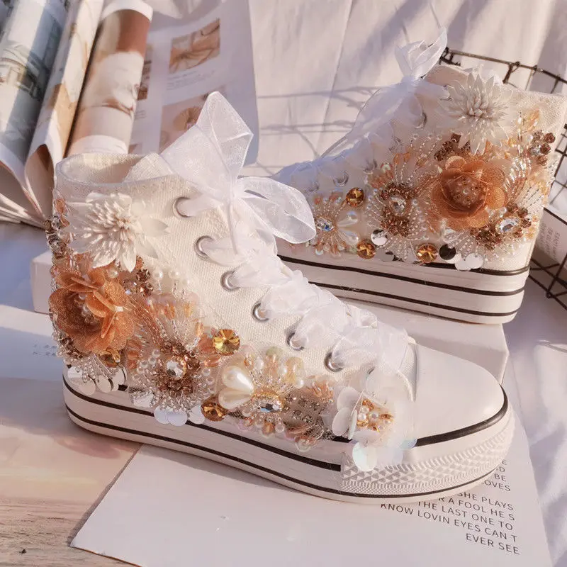

Canvas Shoes, Rhinestones, Beads, Sequins, Thick-soled Sports Flowers and Lace Casual Shoes.