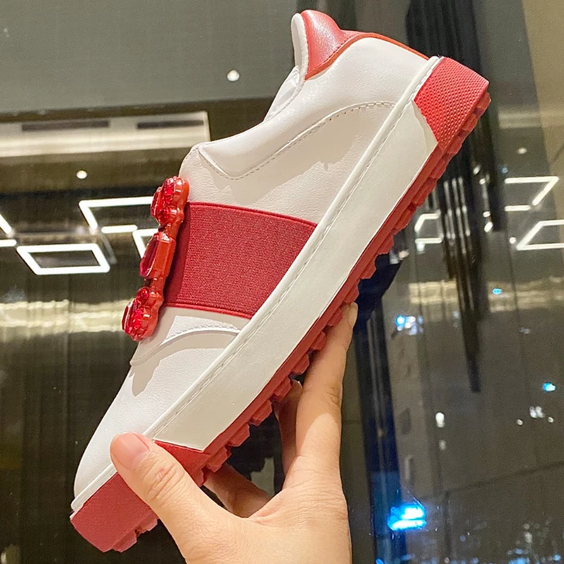 

Autumn Skateboard Shoes Female New Crystal Square Button Design Thick Bottom Sneakers Fashion Non-slip Ladies Casual Shoes