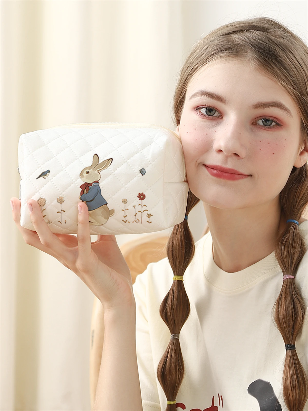 Rabbit pattern printed makeup bag, lightweight zipper storage bag, travel toiletries storage bag, toiletries travel bag