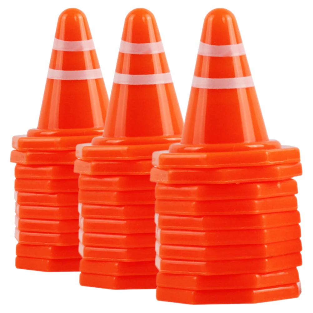 50pcs Mini Traffic Cones Tiny Simulation Roadblocks Simulation Sign Models Parking Scene Road Obstacle Traffic Signs Toys