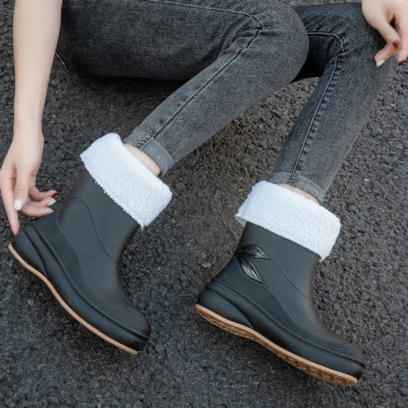 Fashionable Short-tube Rain Boots Waterproof Non-slip Wear-resistant Rain Boots Women's Work Garden Shoes Outdoor Wading Shoes