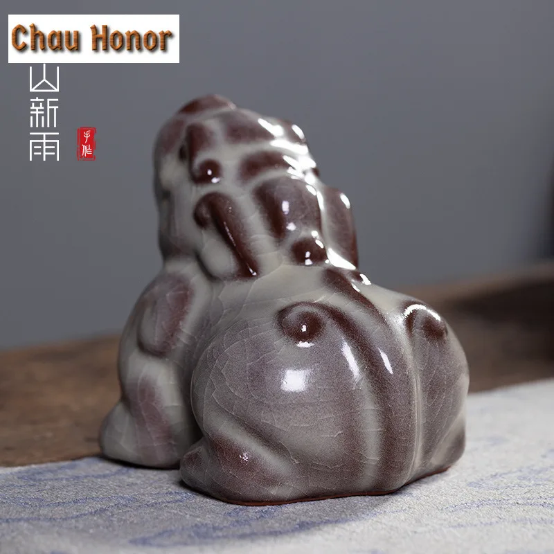 Large Wealth-attracting Pixiu Celadon Tea Pet Handmade Flowerpot Landscaping Tea Figurine Play Toys Tea Statue Ornaments Craft