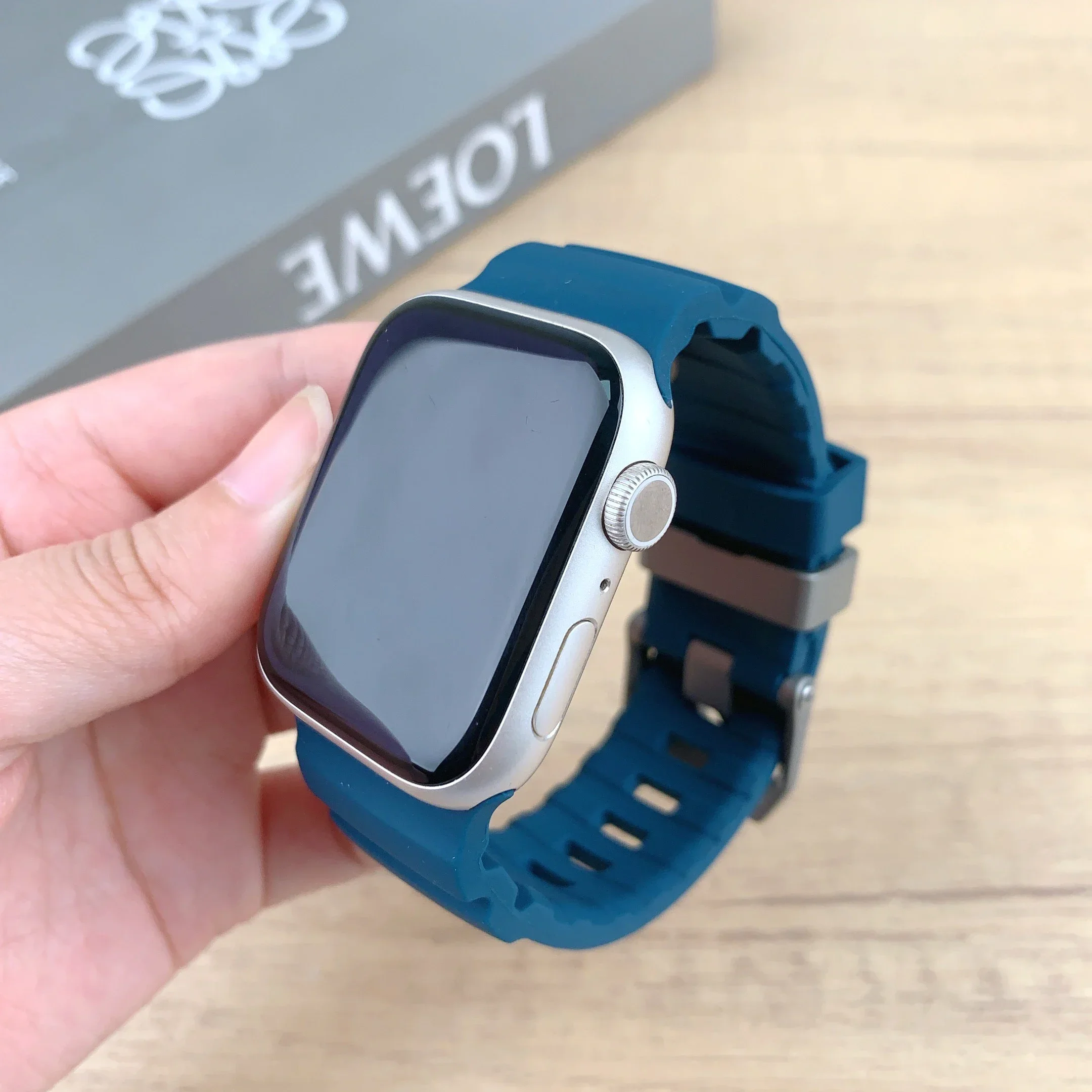 Sport-Silikonarmband für Apple Watch Ultra 2 10 9 8 7 6 SE 5 4 Titan-Metallarmband für iWatch 42 mm 44 mm 45 mm 46 mm 49 mm – Detail 11