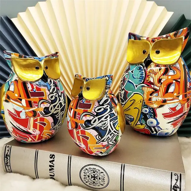 Eason Europe Resin Owl Ornament Creative Color Crafts  Home Wine Cabinet Living Room Decoration Creative Animal Sculpture Gift 1