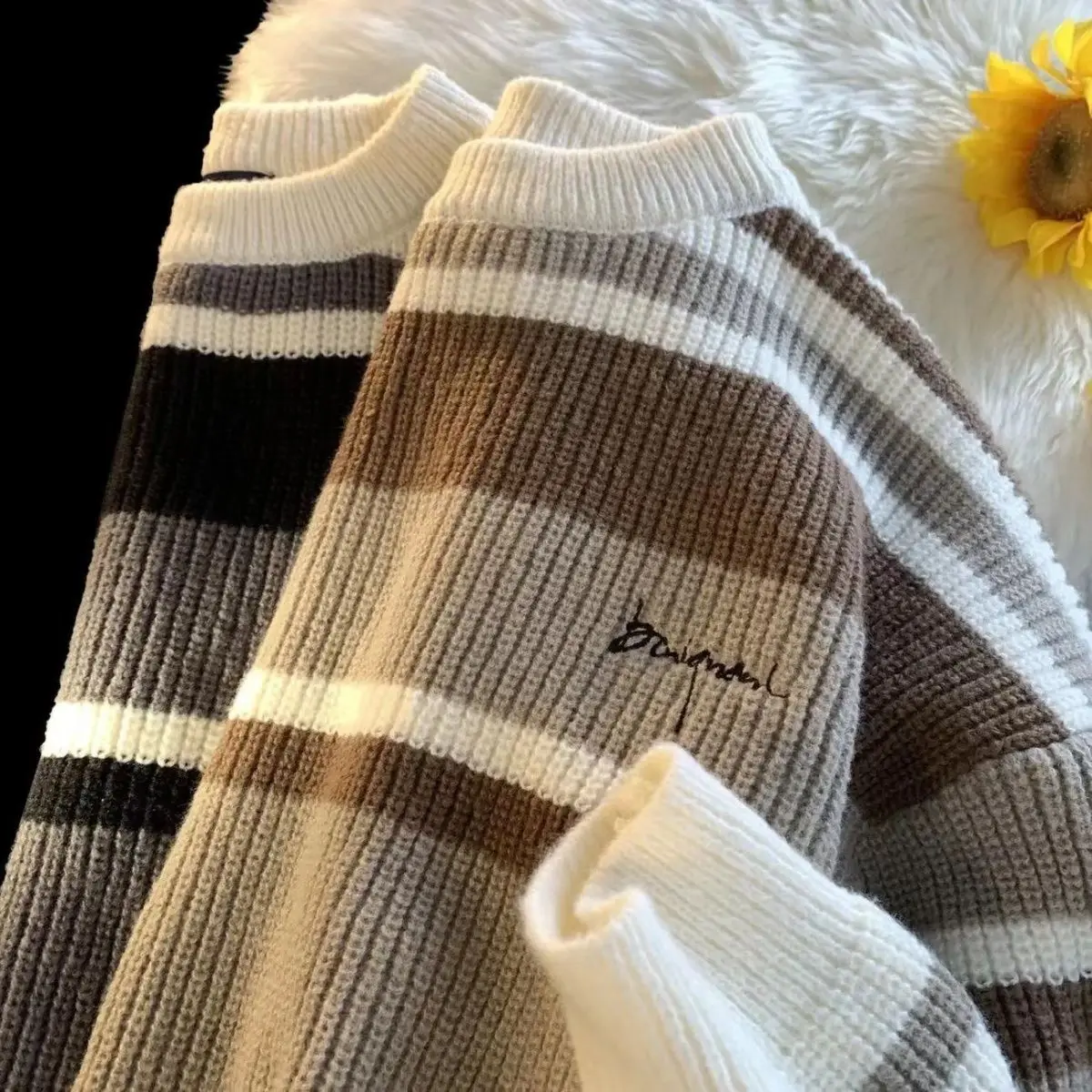 Autumn and winter striped sweater men's Japanese soft milk round neck sweater fashion loose lazy outside wearing lovers' top