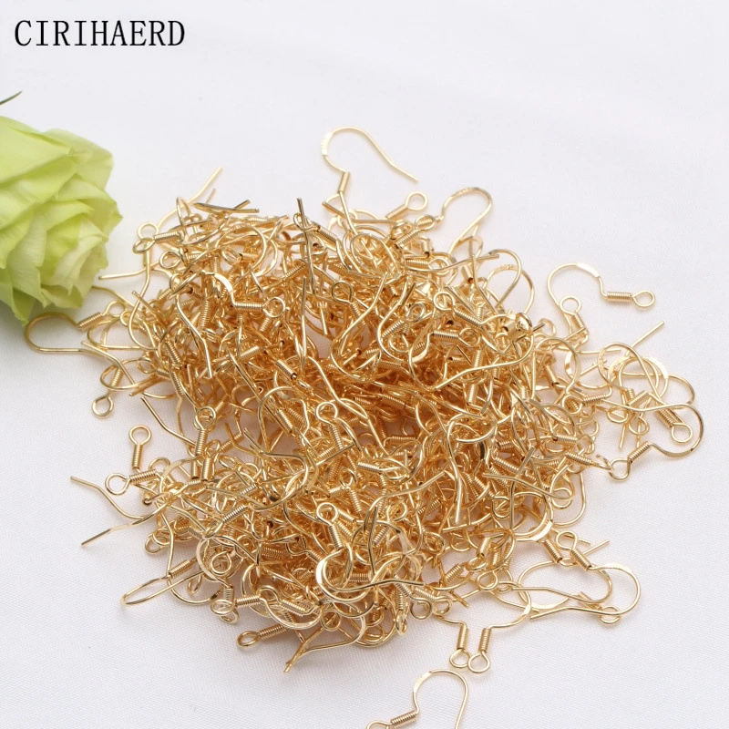 Рисунок 3 - Латунные ювелирные крючки с покрытием