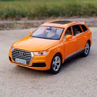 1:32 AUDI Q7 SUV Alloy Car Model Diecast & Toy Vehicles Metal Car Model Simulation Sound and Light Collection Childrens Toy Gift 2