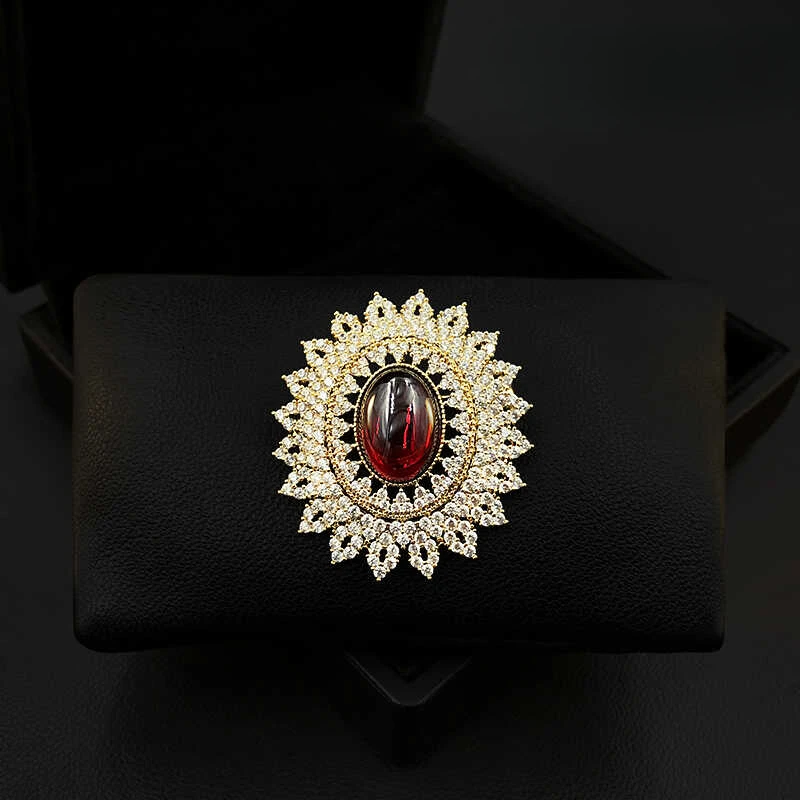 Luxury Shirt Oval Decorative Brooch Women's Fashion All-Match Suit Coat Pin Collar Buckle Clothes Accessories Jewelry Gifts 5589