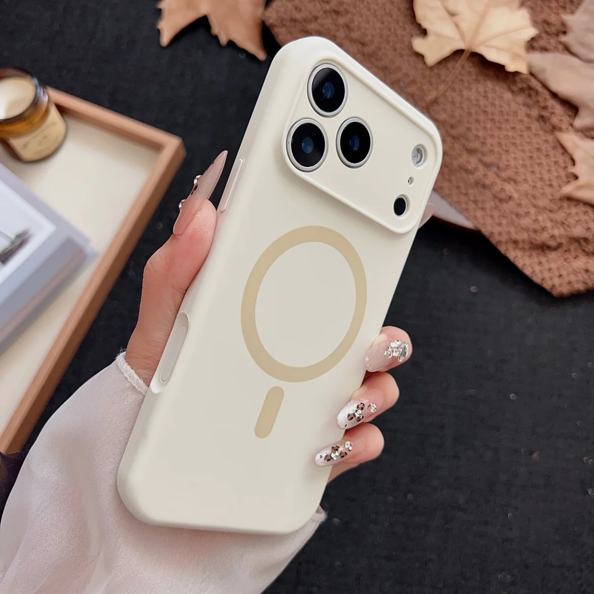 Luxury Liquid Silicone Magnetic Phone Case with MagSafe Compatibility and Wireless Charging Capability