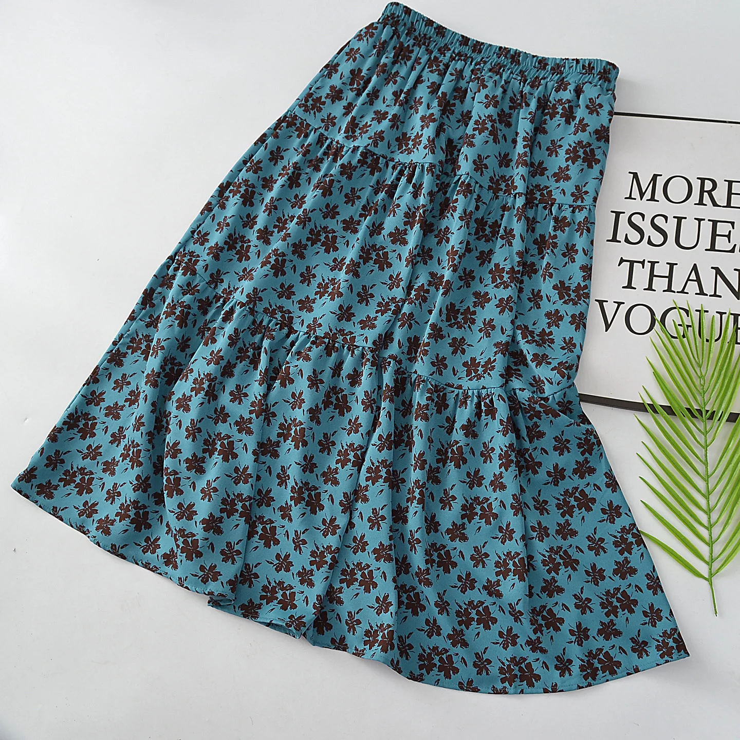 Plus Size Women's Long Skirts Autumn Of 2025 New Korean-style Fashion Floral Peacock Blue Cake Skirt 5977