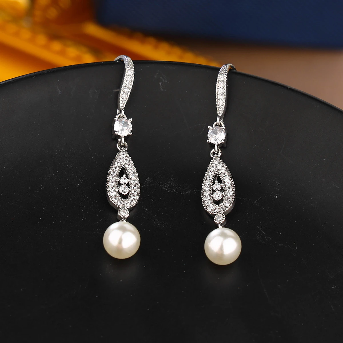 Bridal imitation pearl earrings wedding drape earrings hook drop wedding balls or parties