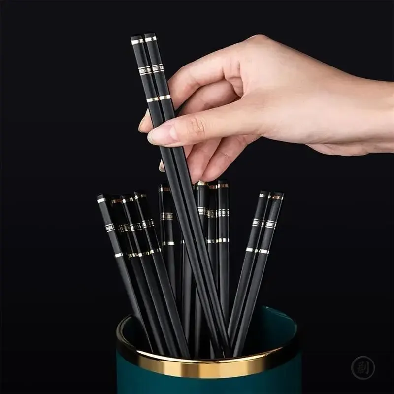 5 Pairs Chinese Japanese Korean Chopsticks Reusable Alloy Chop Sticks Kitchen Tableware Tool Accessories