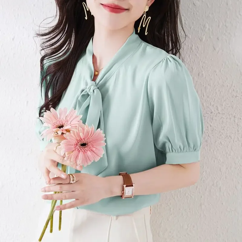 Sommer Design Sinn Schal Hals Bogen Casual Kurzarm Shirt Frauen Solide Temperament Licht und Reife Pendeln Vielseitig Top – Detail 29