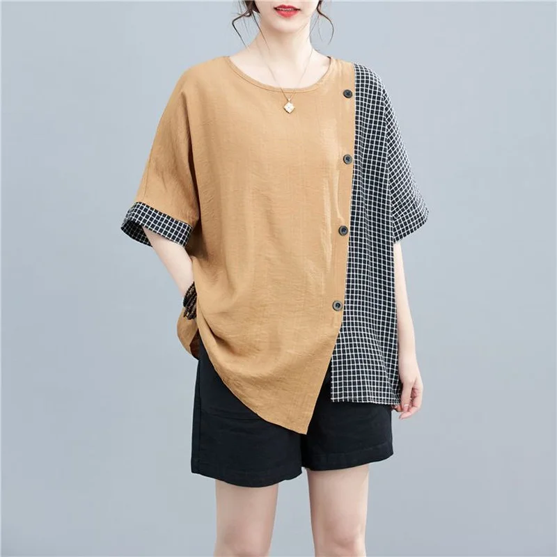 

2023 New Summer Fashion Trend Round Neck Plaid Panel Contrast Button Decoration Loose Relaxed Oversized Slim Versatile T-shirt