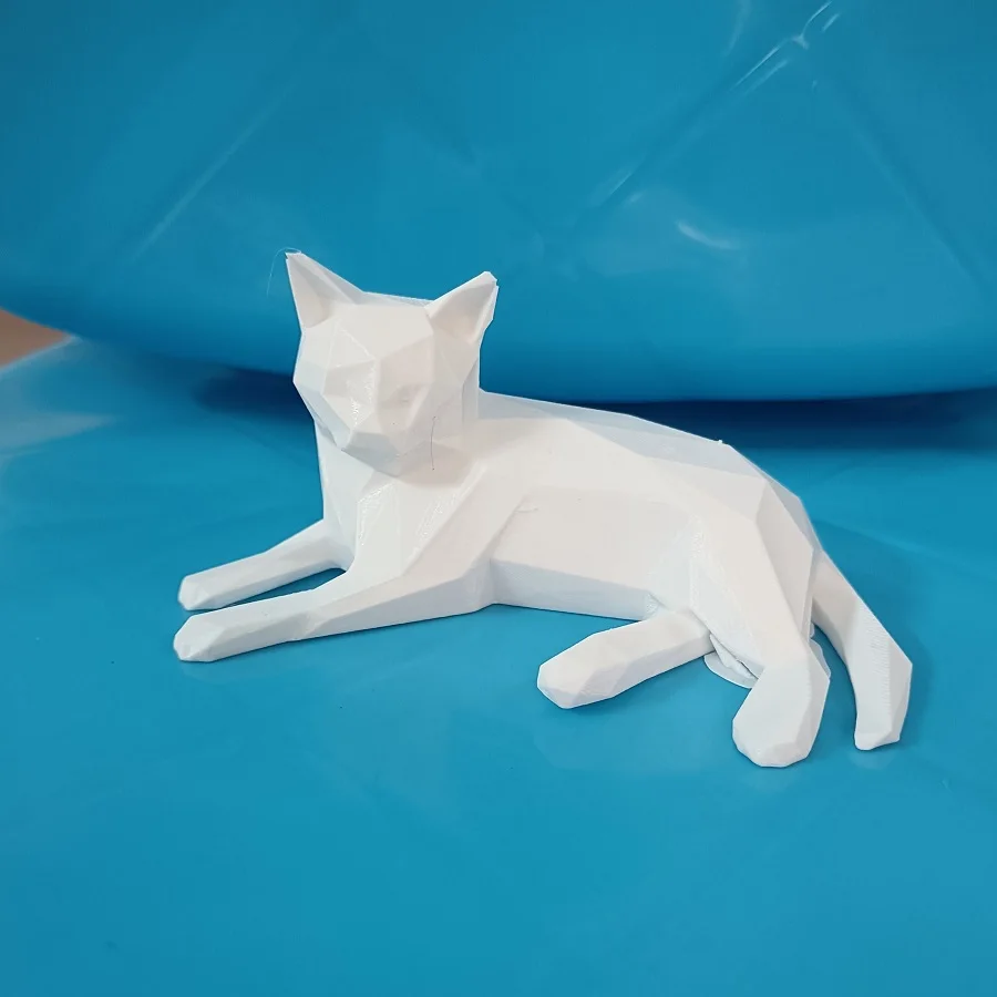 Geometric Rhombic Cat Ornaments - Decorative Accents