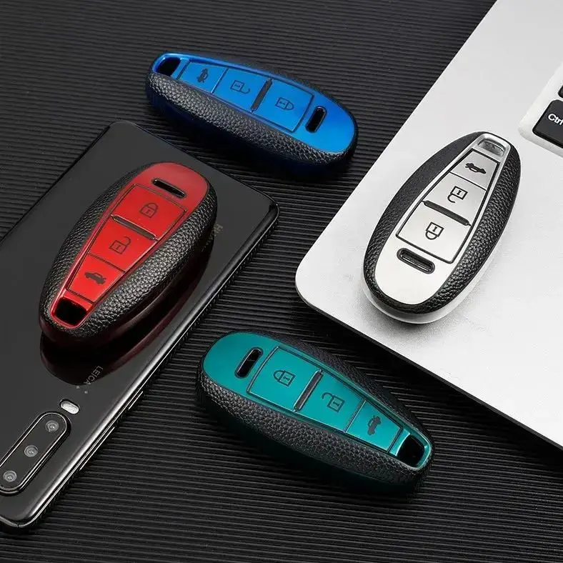 Key Case Cover For Suzuki Baleno Ertiga Ciaz Ignis Kizashi Swift SX4 S-cross Vitars TPU Leather Car Smart Key Cover Case Bag Protector Keychain