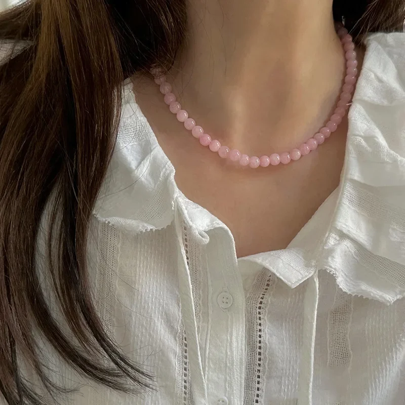 Minar Elegant Natural Shell Beaded Necklace with Silver-Plated Chain