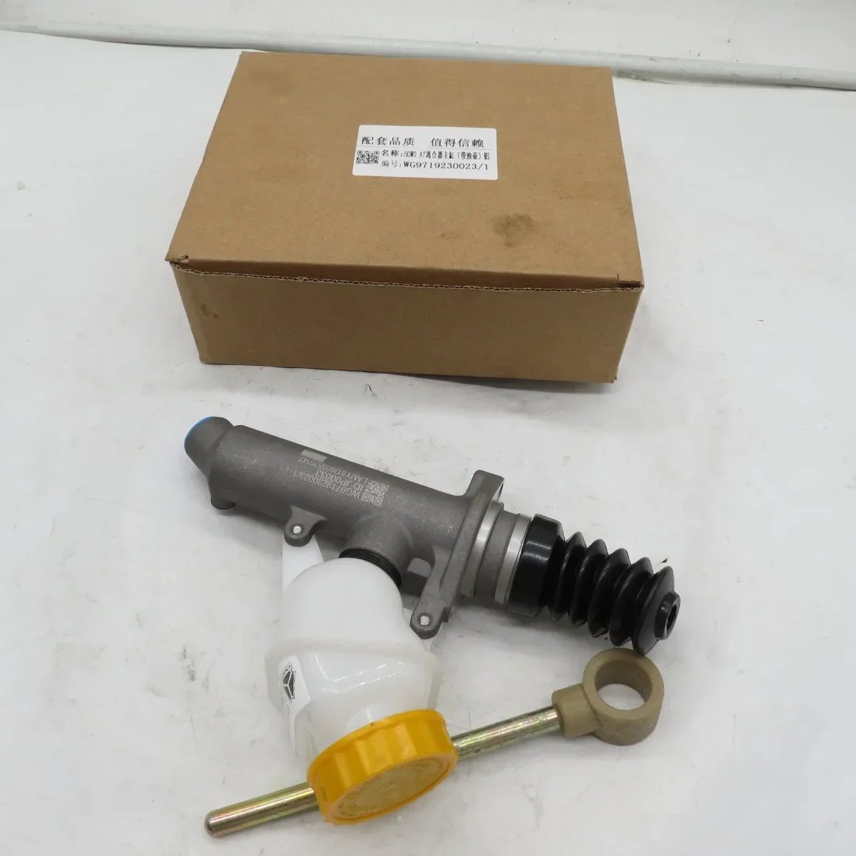 High quality Clutch master cylinder WG9719230023/1
