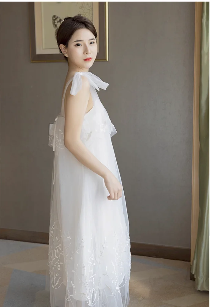 Bride's wedding morning gown, wedding light gauze suspenders, mesh embroidery, tie-up long dress, high-level sense, fugitive pri