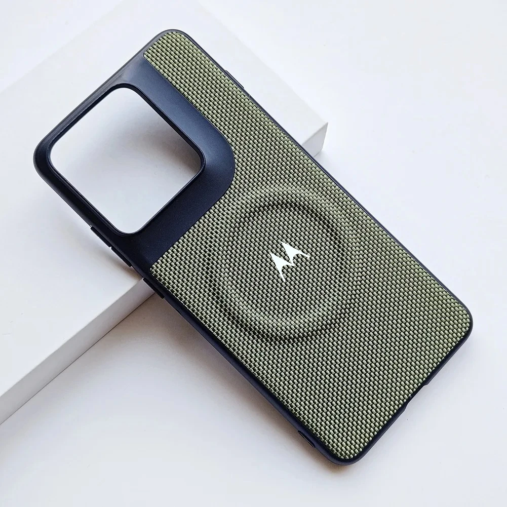 Luxury Sleek Business Weaving Magnetic Case with Magsafe Charging Capability