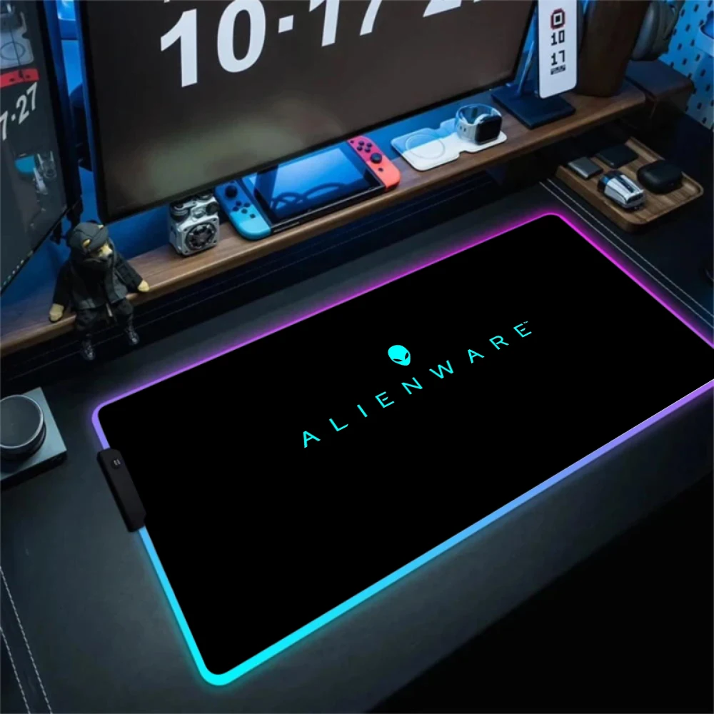 פד לעכבר ולמקלדת בגודל XXL עם תאורת RGB