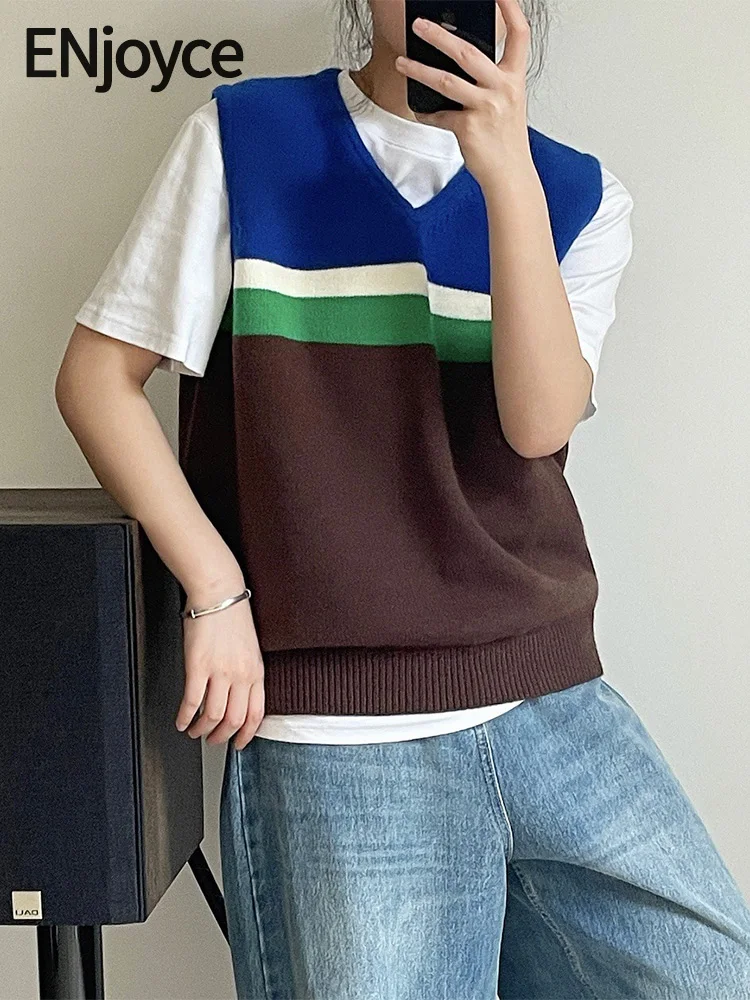 

2024 Spring Vintage Color Contrast V-neck Knitted Vest Korean Fashion Streetwear Loose Overlapping Matching Sleeveless Sweater