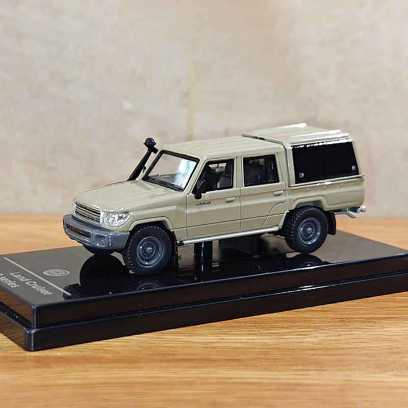 

Diecast Alloy 1:64 Scale Land Cruiser LC79 Off Road Vehicle Pickup Cars Model Adult Toys Classics Souvenir Gifts Static Display