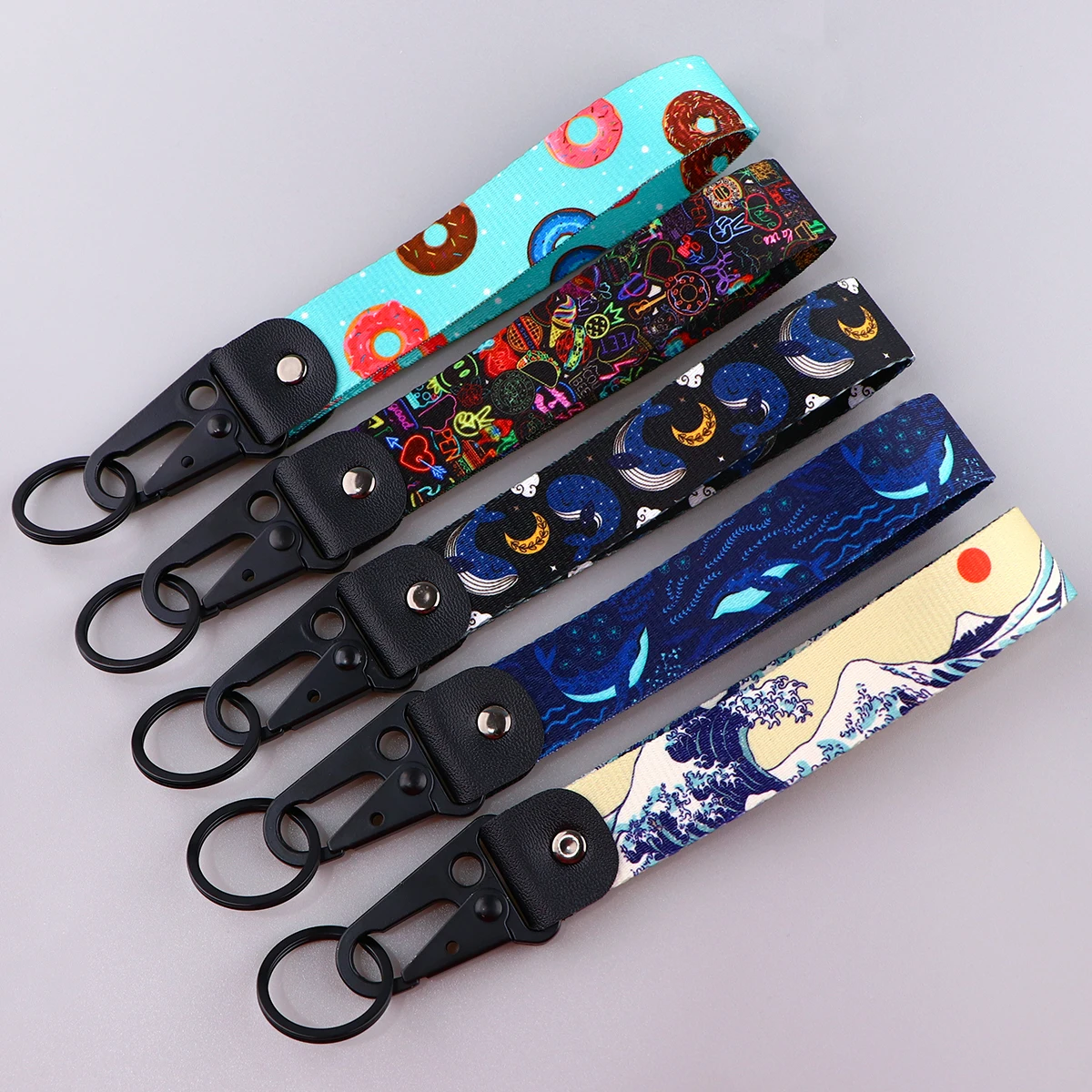 SeaWavesEagleBeakKeychainWhalesDonutKeyHoldersMotorcyclesCars