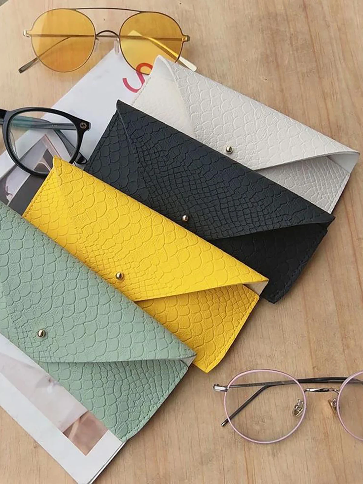 1pc Schlangenleder Muster Brillenetui PU Leder Brillen Tasche Mode Leichte Sonnenbrille Box Einfarbig Einfach Brillenetuis – Detail 5