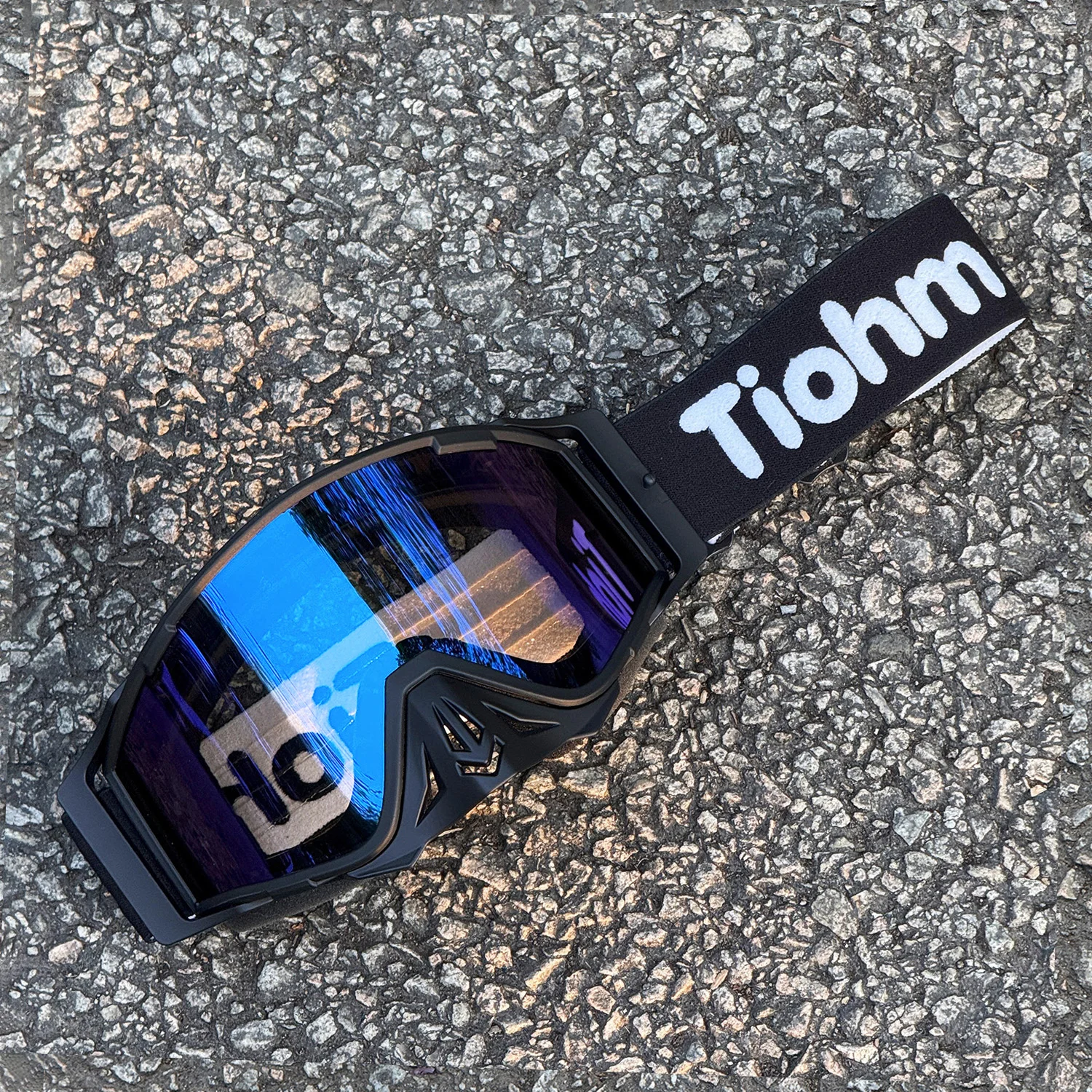 All-Terrain Anti-Fog Goggles with Colorful Frame & Multi-Tone Lenses