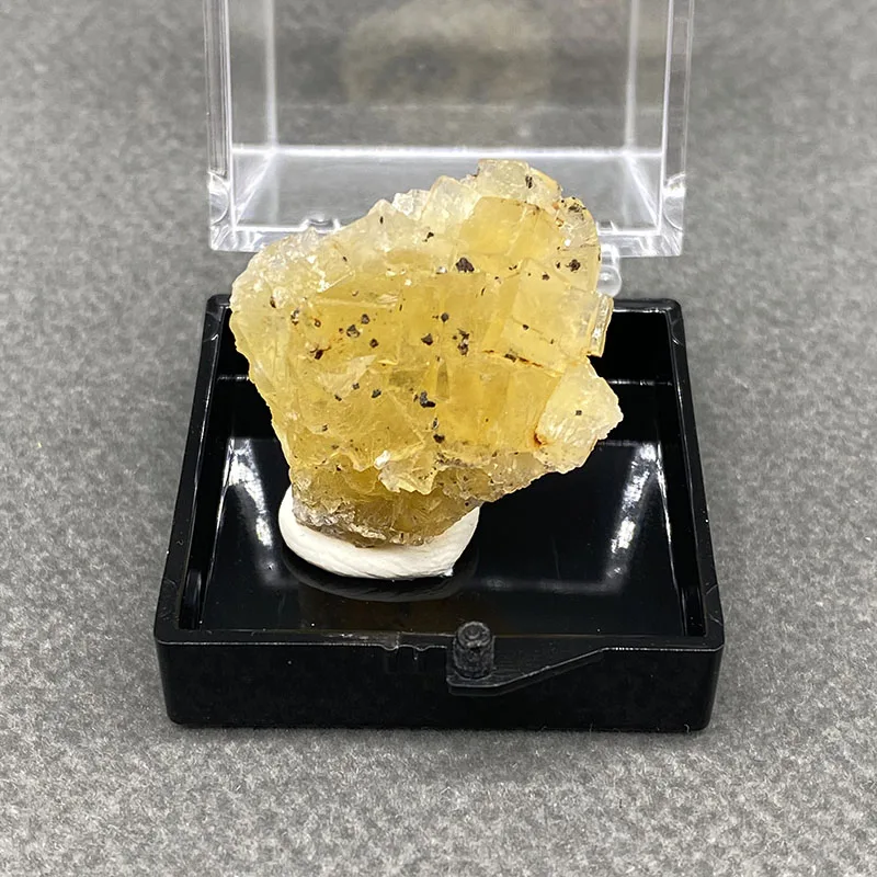 100%  Natural yellow fluorite Mineral Specimens Stones and Crystals Healing Crystal from Spain  +Box size:35*35*35 mm