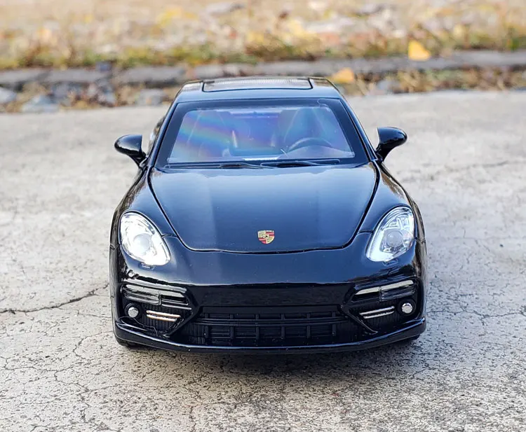 1:32 Porsches Panamera Coupe Alloy Car Model Diecasts Toy Vehicles Metal Car Model Simulation Sound Light Collection Kids Gift helicopter toys