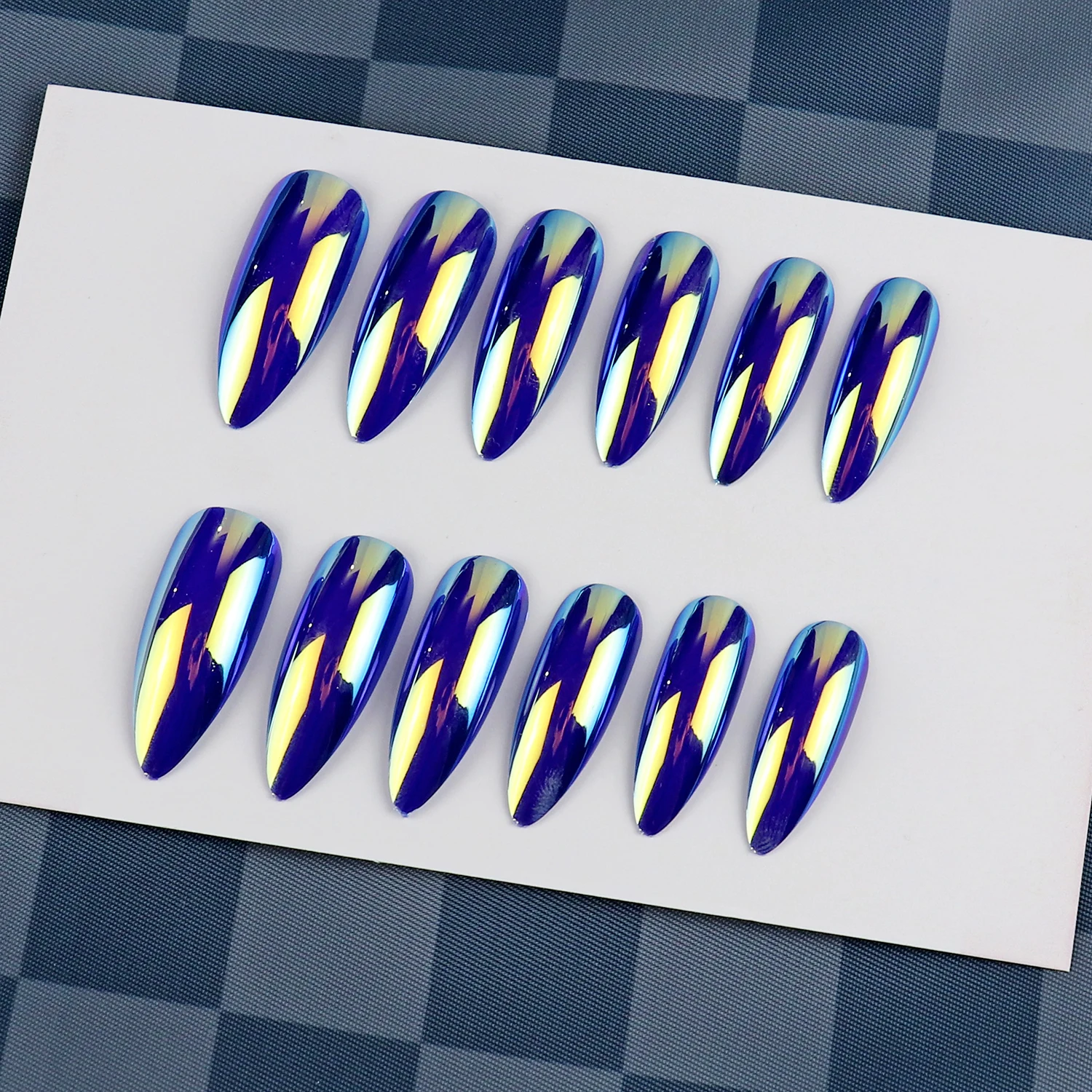 24개 홀로그램 인조 손톱 메탈릭 미러 크롬 가짜 손톱 긴 아몬드 풀 커버 네일 아트 팁 여성용