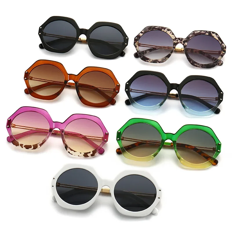 

Europe and The United States Style Fashion Trend PC Large Frame Personality Sunglasses Sunscreen UV Sunglasses