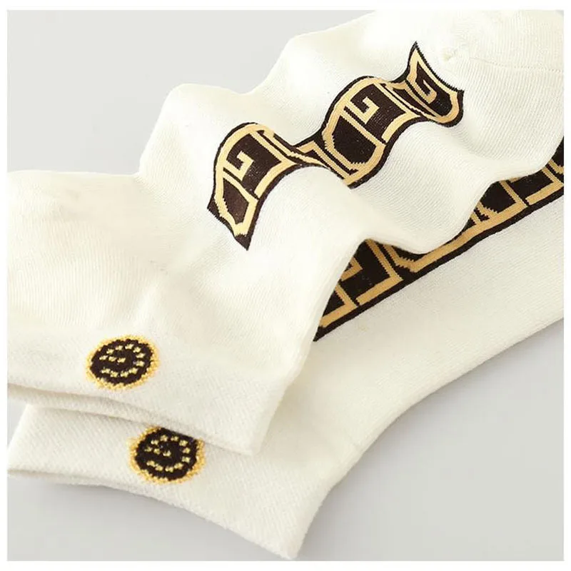 5/10/20 Pairs الرجال الجوارب قصيرة تنفس الجوارب الفاخرة مصمم العلامة التجارية المنخفضة قطع الموضة العصرية الجوارب نمط هندسي