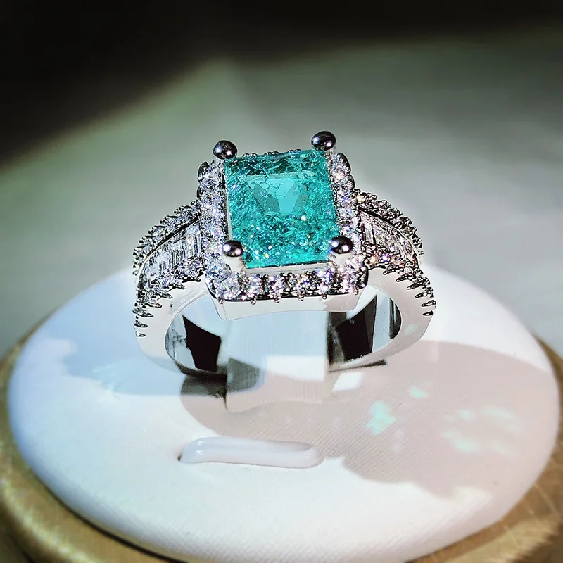 Anillo Plata De Ley Rodiada Corazón Verde Y Circonitas Blancas