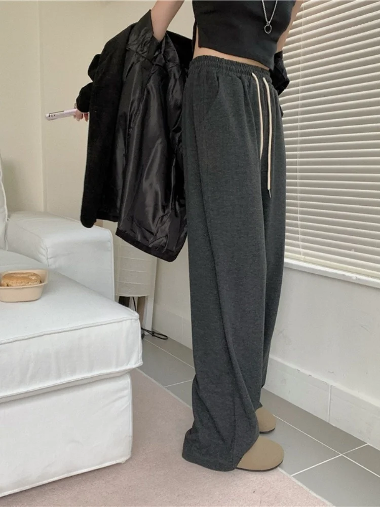 Серые спортивные повседневные брюки