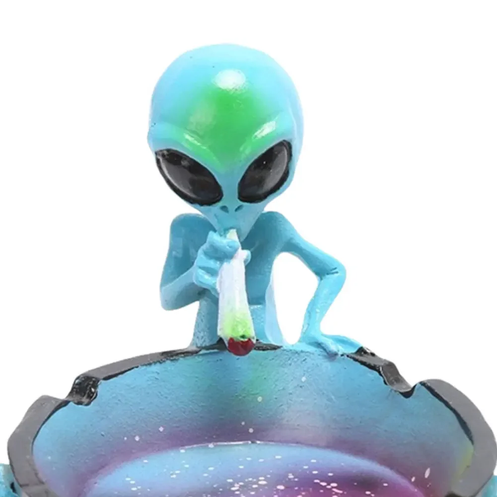 Alien Creative Ashtray Outdoor Ash Tray Cool Ashtrays Home Ashtray for Home Office Ornament Gift