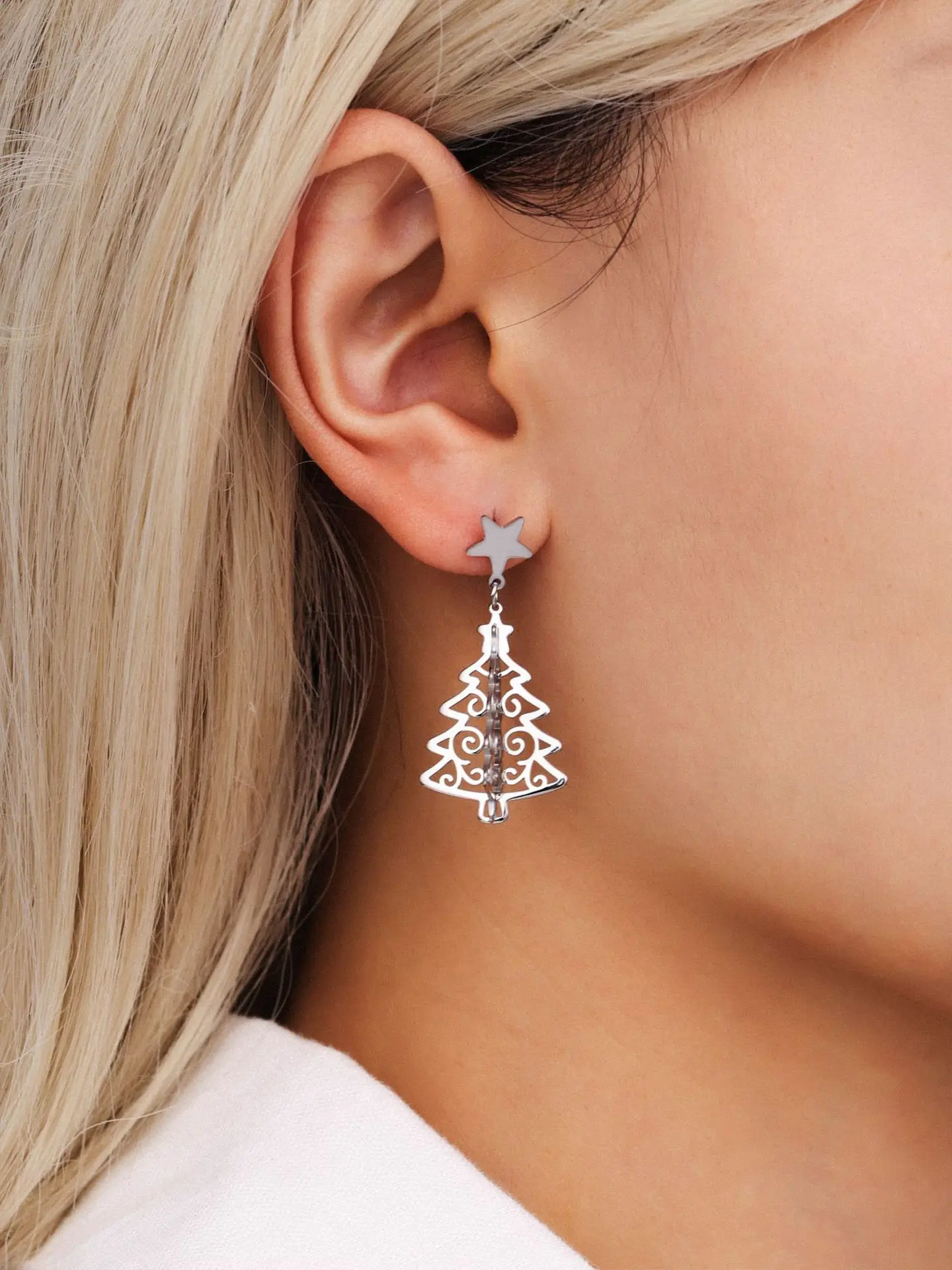 Weihnachtsbaum-Anhänger Ohrringe für Damen, 316L Edelstahl Vergoldet, Hohle Luxus-Stern-Ohrstecker, Mädchenschmuck – Detail 6