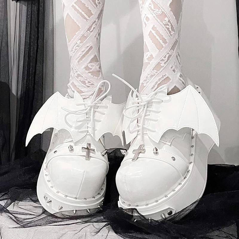 Original Lolita Punk Y2g Hot Girl Thick Bottom Round Head Pumps Women 2024 Spring Bat Wings Paltform Leather Shoes