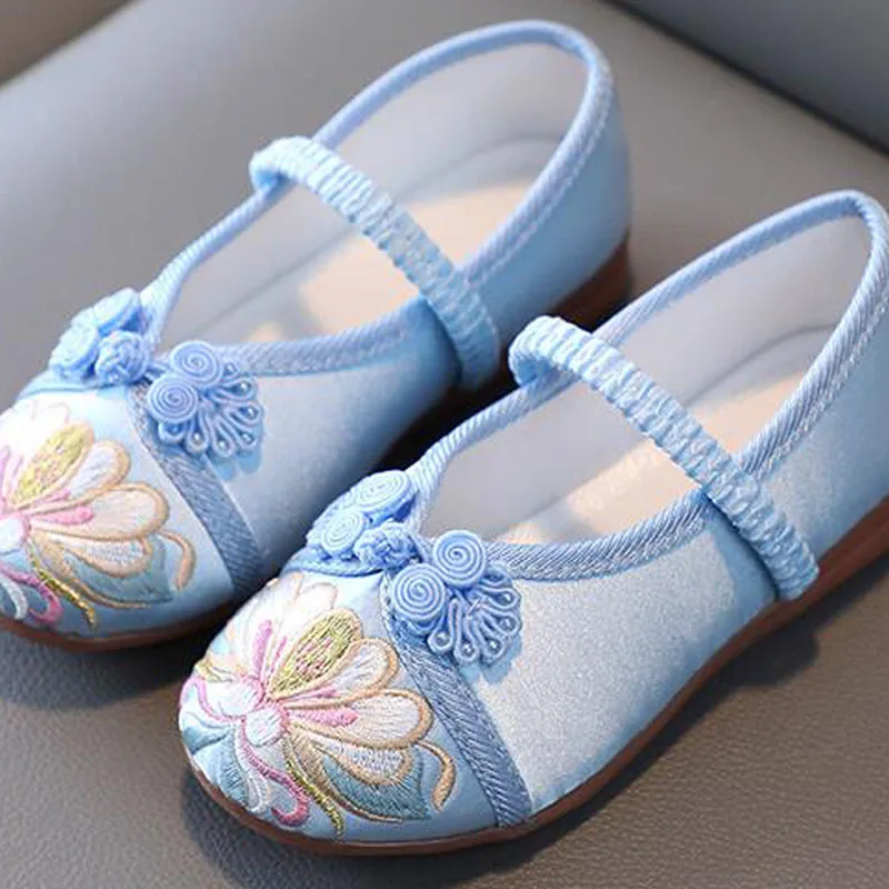 2023New Embroidery Kids Shoes for Girls Flat Heel Chinese Style Dance Ballets Flats Spring Autumn Loafers Girls Shoes CSH1434