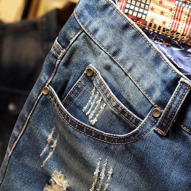 Men's Ripped Short Jeans - Styling Idea 1