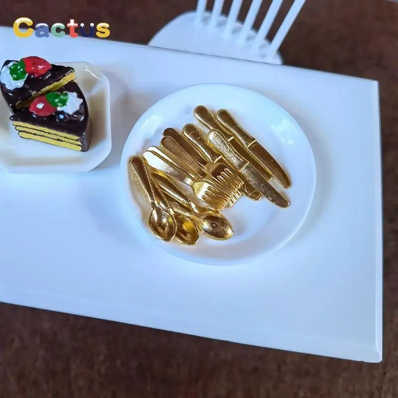 

1Set Dollhouse mini tableware accessories knife fork spoon tableware ornaments