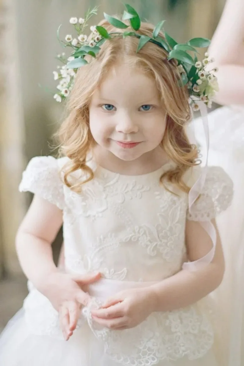 

Flower Girl Dress White Princess Appliques Cap Sleeves With Pink Bowknot Fit Wedding Party Birthday First Communion Gowns