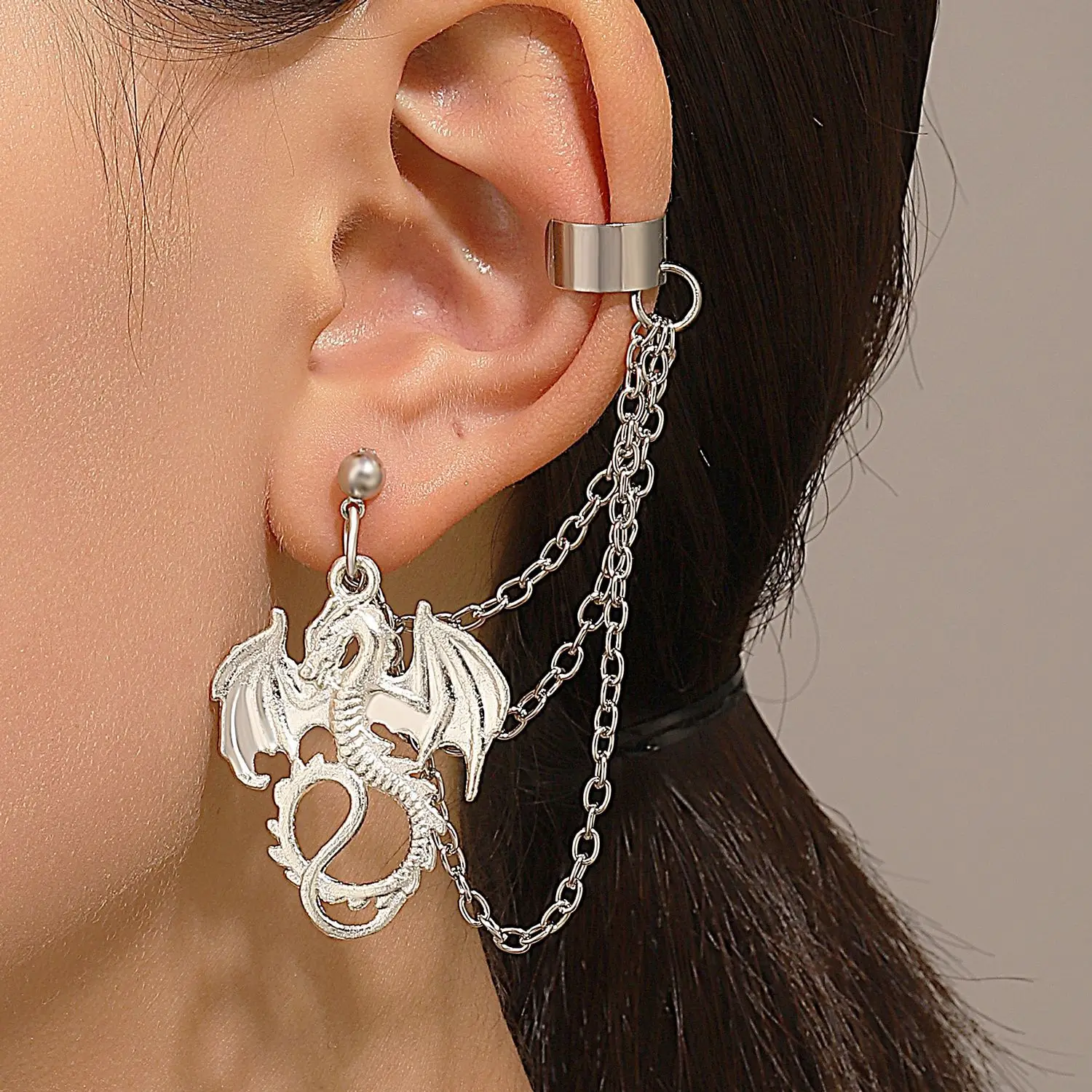Punk Personality Dragon Ear Clips for Women Men Retro Dragon Non Pierced Earrings Ear Cuffs for Teens Hip Hop Street Jewelry ear clip earrings,clip earrings,ear clip,ear accessories