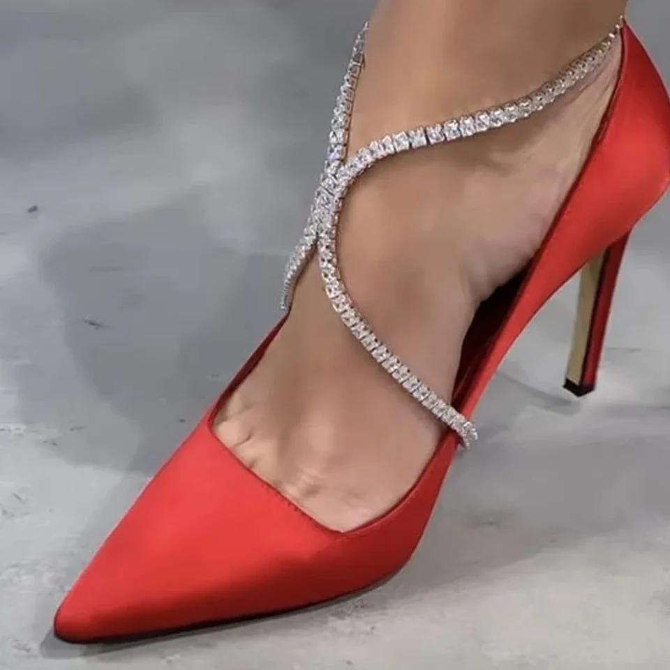 Carufin Catena a forma di U per scarpe con nappe a croce in argento Accessori per piedi Scarpe casual Stivali Gioielli per donne e ragazze