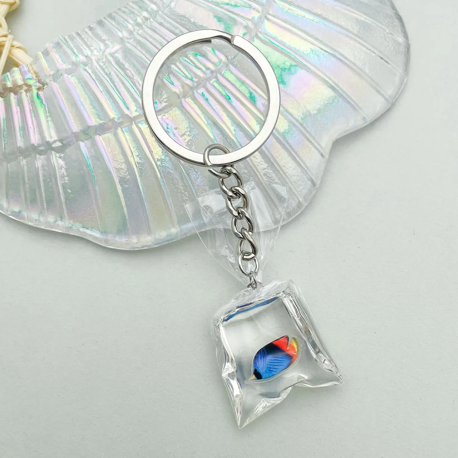 Fashewelry 5pcs Transparent Epoxy Resin Whale Goldfish Pendants For Necklace DIY