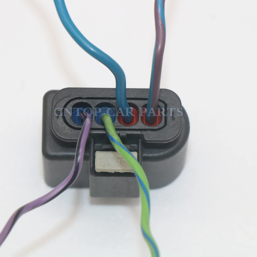 Original A0225457026 0225457026 Ignition Coil Connector Plug