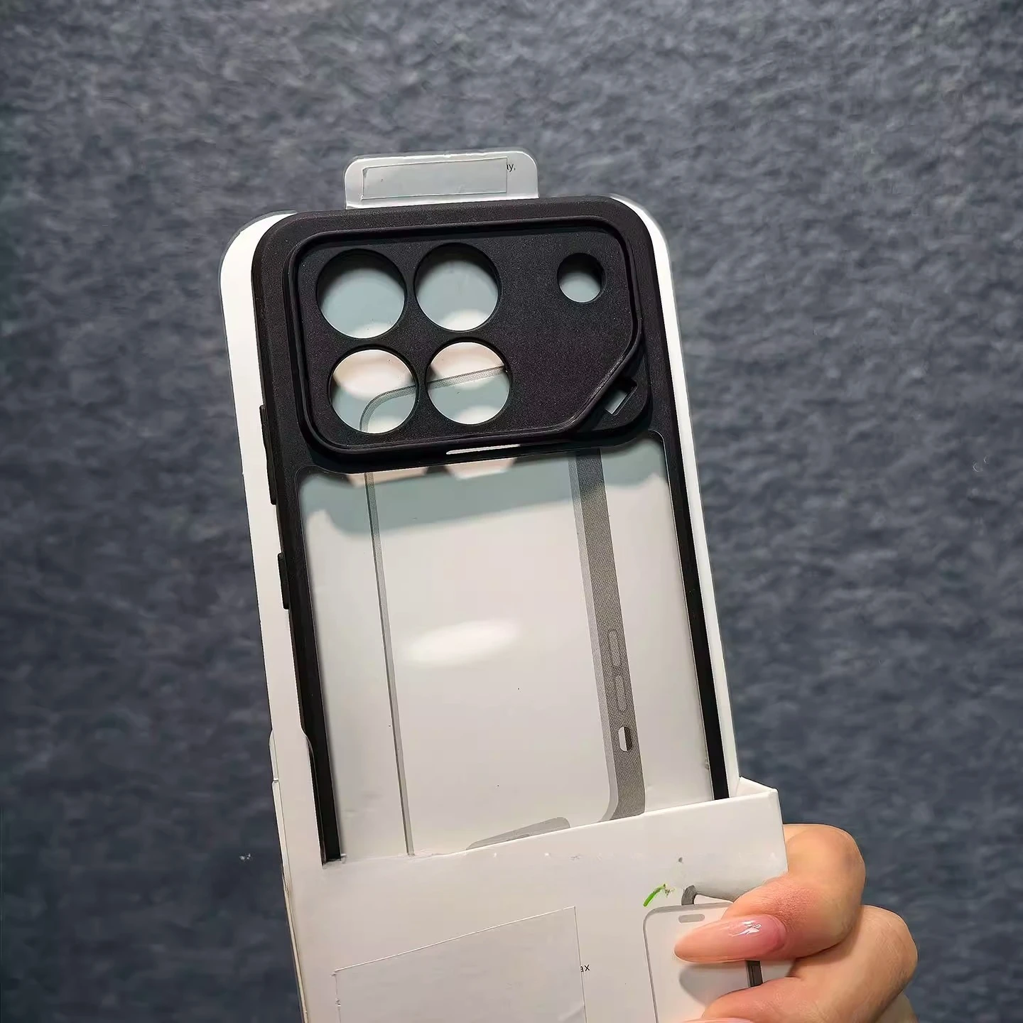 For Honor Win RT: Sleek Matte Clear Magnetic Anti-Fall Protective Phone Cover with Shockproof Bumper